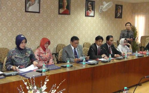 The delegation from the Law Formulation Committee of the Regional House of Representatives of Republic of Indonesia visited the commission
