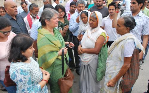 Ms. Mamta Sharma, Hon'ble Chairperson, NCW and Ms. Nirmala Samant Prabhavalkar, Hon’ble Member, NCW with other enquiry committee members visited Vrindavan 