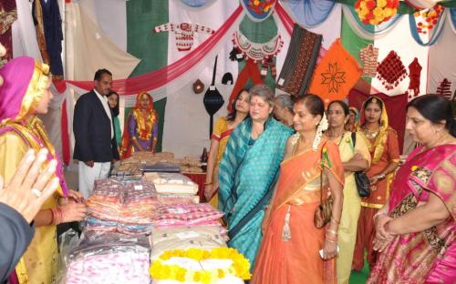 Ms. Mamta Sharma, Hon’ble Chairperson, NCW was the chief Guest and inaugurated the welfare exhibition; organize by Himveer Wives Welfare 