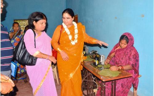 Ms Hemlata Kheria, Member, NCW visited Niladriparad and Barbara Panchayat in Banpur Block, Odisha