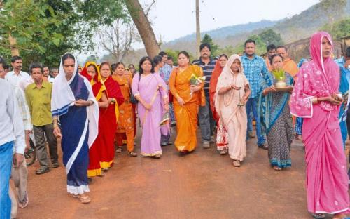 Ms Hemlata Kheria, Member, NCW visited Niladriparad and Barbara Panchayat in Banpur Block, Odisha