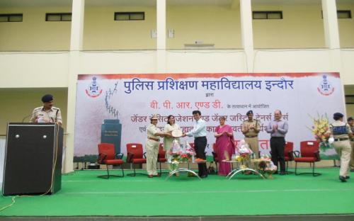 Smt. Mamta Sharma, Hon’ble Chairperson, NCW was Chief Guest at Inauguration of ‘Gender Sensitisation and Gender Justice’ Trainer Course at Indore