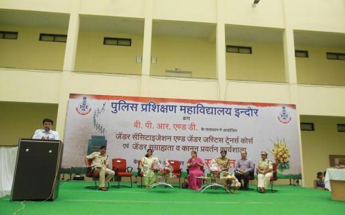 Smt. Mamta Sharma, Hon’ble Chairperson, NCW was Chief Guest at Inauguration of ‘Gender Sensitisation and Gender Justice’ Trainer Course at Indore