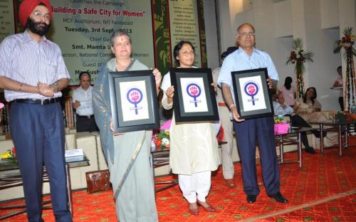 Smt. Mamta Sharma, Hon’ble Chairperson, NCW was the chief guest at the launching of the campaign “Building a Safe City for Women”