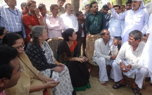 Smt. Mamta Sharma, Hon’ble Chairperson, NCW with Ms. Shamina Shafiq, Member, NCW visited Muzaffarnagar in Uttar Pradesh