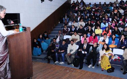 Smt. Mamta Sharma, Chairperson, NCW attended a State Level Workshop on “Role of Media in Women Issues – A Complete Paradigm Shift Needed” at IIIM Mansarovar, Jaipur