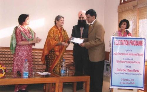 Hon’ble Chairperson attended a Felicitation Programme organized by India International Intellectual Society in association with MBA Disaster Management at University of Delhi