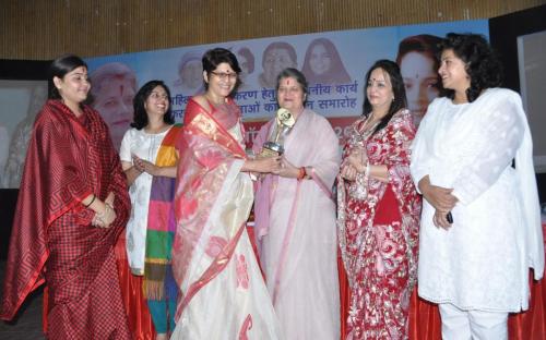 Mrs. Mamta Sharma, Chairperson NCW accompanied by Dr. Charu WaliKhanna, Member, NCW attended a Jan Sunwai Programme organized by the NGO Hamari Priyadarshini Ek Vichar at  Bhopal, Madhya